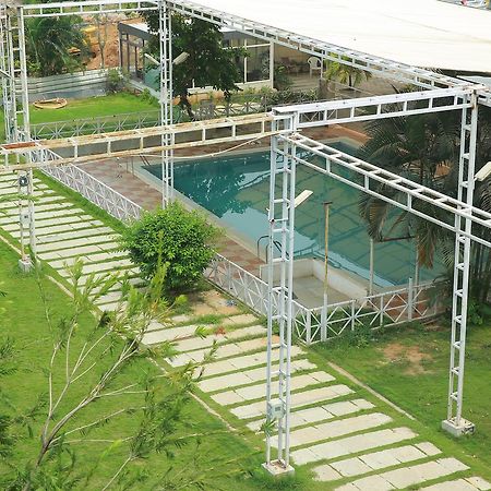 Lokis Forest Inn Hyderabad Esterno foto