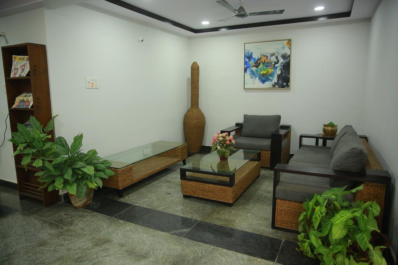 Lokis Forest Inn Hyderabad Esterno foto